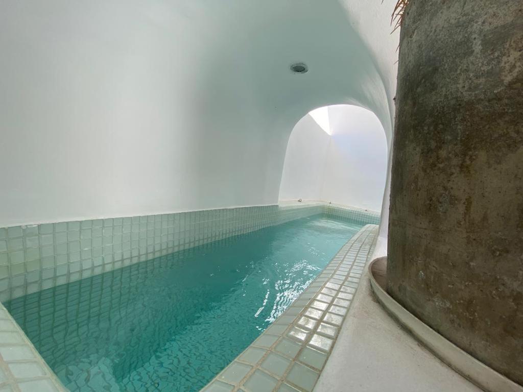 Villa Orpheus Santorini メガロホリ エクステリア 写真