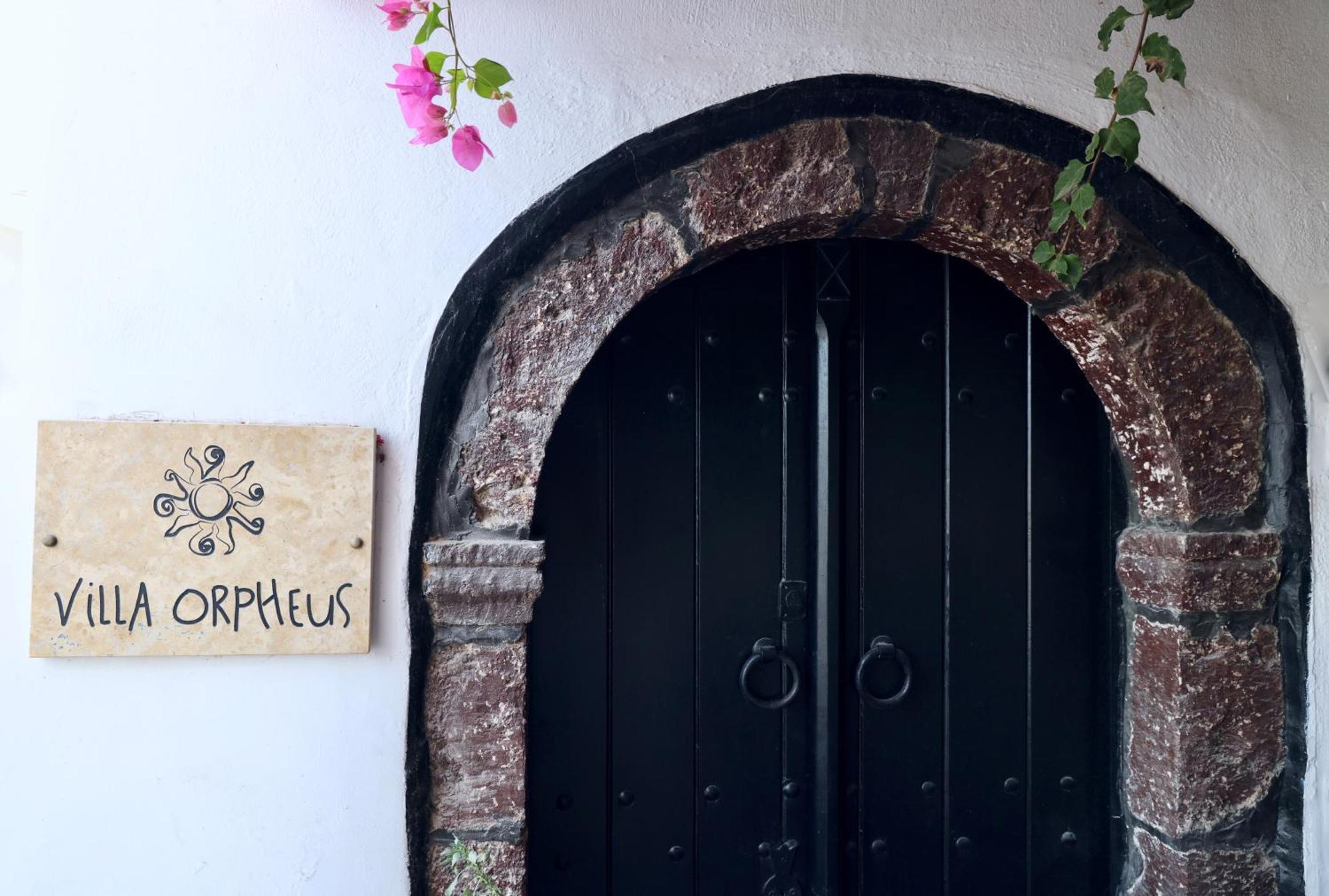 Villa Orpheus Santorini メガロホリ エクステリア 写真